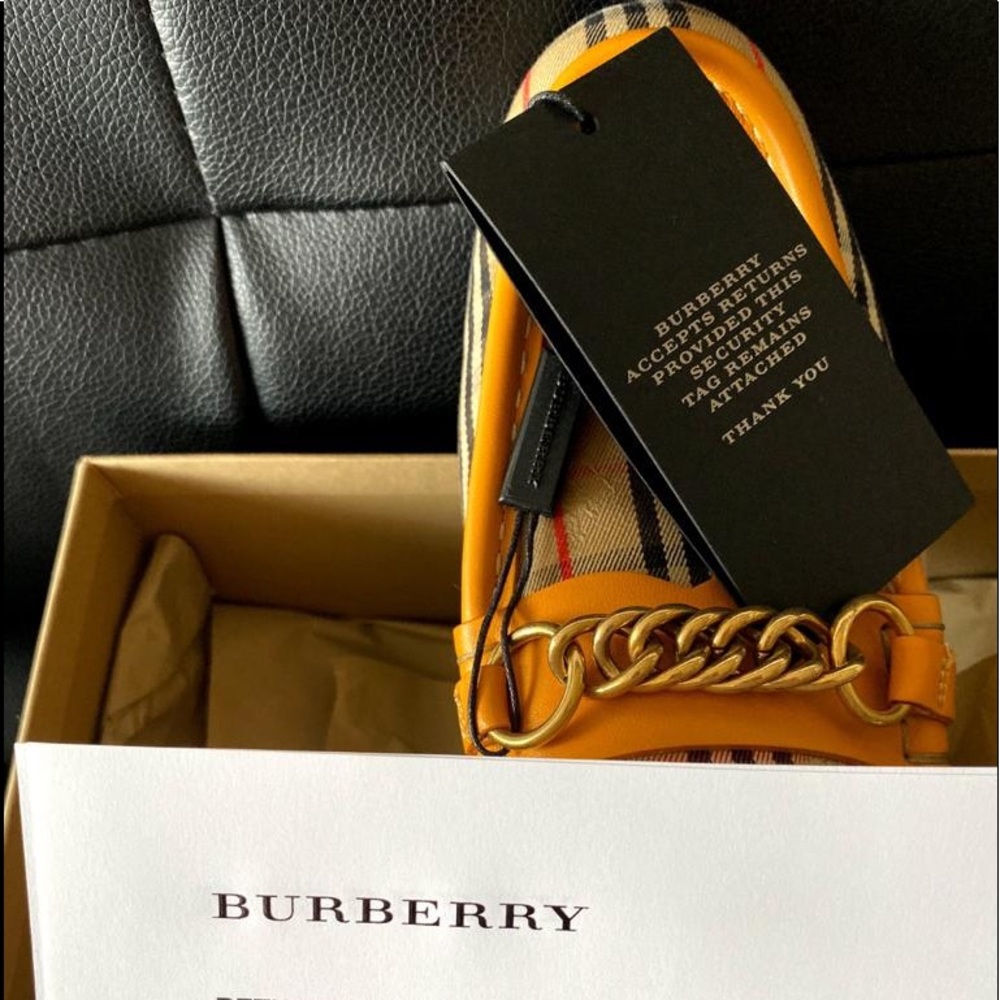 Burberry Dress Shoes - Picture 4 of 8